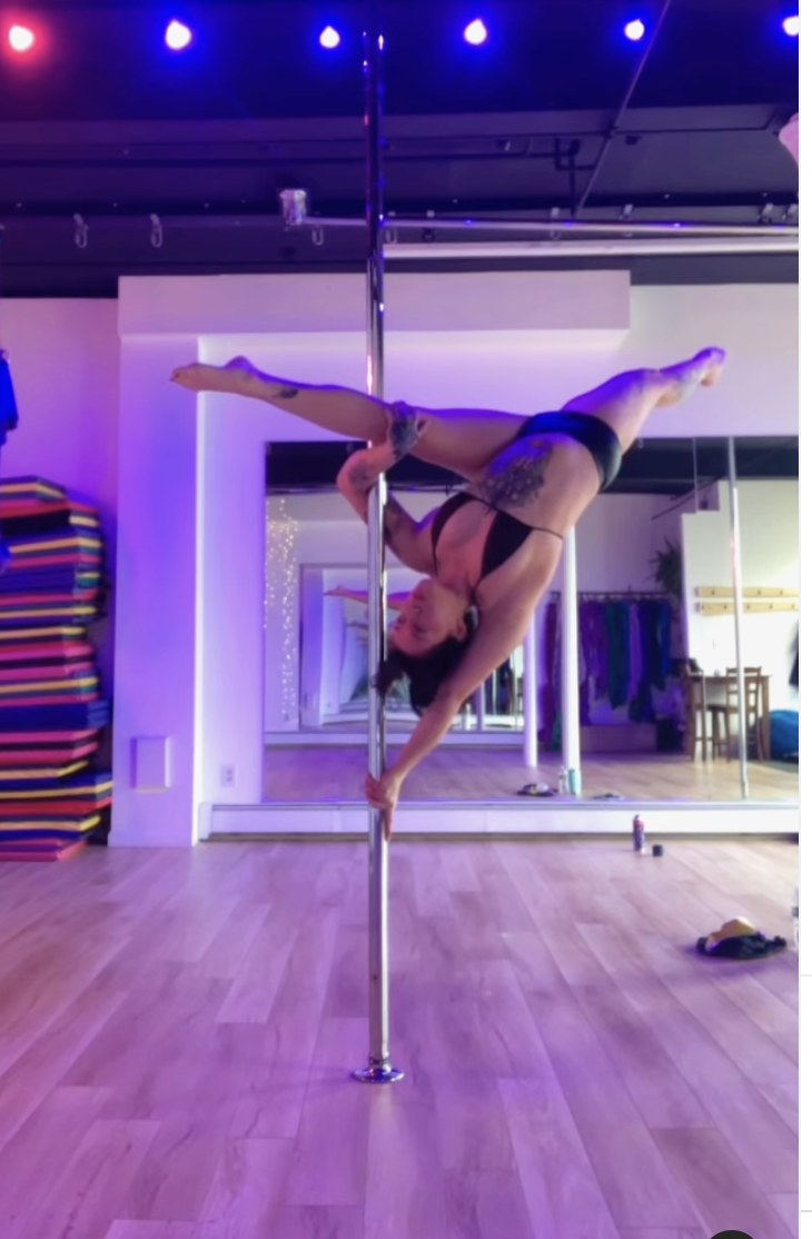 Theresa O'Leary, Pole Fitness Instructor